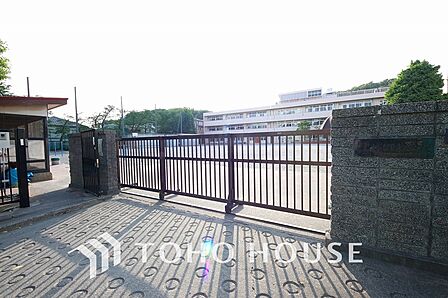 横浜市立城郷小学校 距離1000m