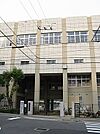 神戸市立烏帽子中学校（305m）