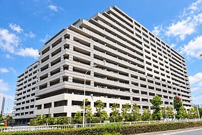 外観:総戸数368戸の大型コミュニティーです!ゲストルームやキッズスペースなど共用部部分も充実しています。 外観:総戸数368戸の大型コミュニティーです!ゲストルームやキッズスペースなど共用部部分も充実しています。