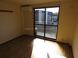 アザリア長山 2階1Kのリビング/ダイニング