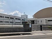 愛知川東小学校（1668m）