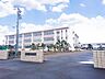 周辺：新潟市立巻西中学校まで約2200mです。学校が近いと習い事や勉強にも打ち込みやすいですね。