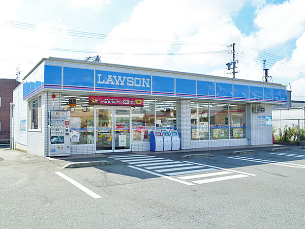 画像15:ローソン 松阪石津町店（383m）