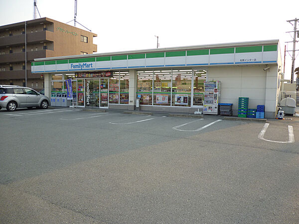 画像15:ファミリーマート 松阪インター店（158m）