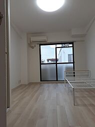 スリール武庫川 2階1Kのリビング/ダイニング