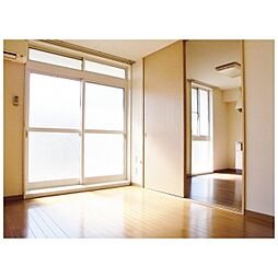 居間