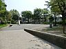 周辺：上倉田第四公園　約170ｍ　遊具がたくさん揃った公園です。？？？