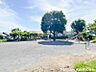 周辺：岡津公園　約160ｍ　常に全体を見渡せる見通しのよい公園で、安心してお子様を遊ばせることができます。