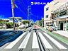 その他：【外観】前面の道路を撮影した写真です。周辺の道路状況をご確認いただけます