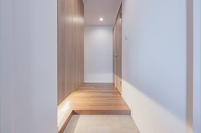 玄関 グレースハウス戸倉 3階/-