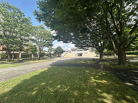 4,800平米を超える庭園 日頃から身近に自然や緑を感じることができます