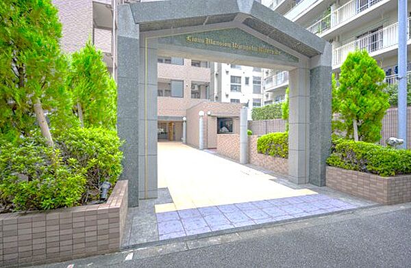 エントランスを拡大表示