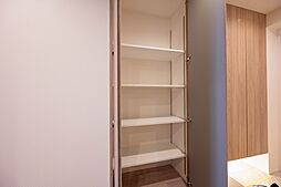 玄関横収納