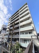 最寄り駅まで徒歩2分のマンションです。
