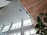 その他：住宅歩行者入口からグランドロビーへ向かうエスカレーターの天井