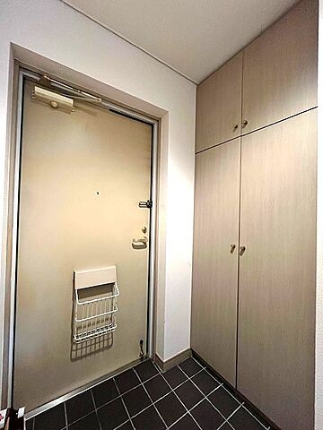 玄関 ライオンズマンション一番町 11階/-