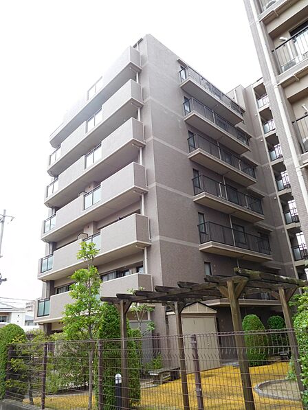建物外観(西側)