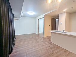 プレサンスロジェ熱田六番町 3LDKのリビング/ダイニング