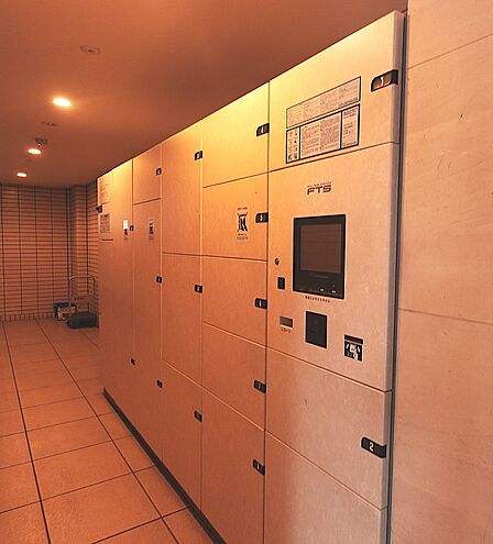 不在時に便利な宅配ボックスあり