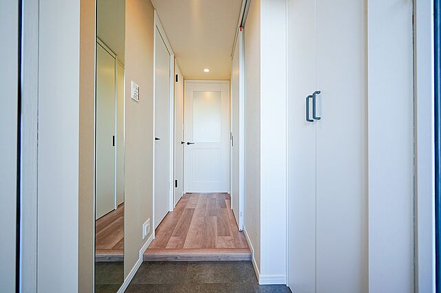 玄関 ヴェスト・ノーヴァ西院 10階/-