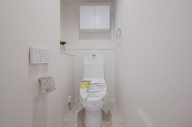 トイレ リブゼディライトステージ 2階/-