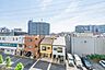バルコニー：バルコニーから南西側の眺望（眺望は永続的に保証されるものではございません）
