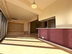 サーパスシティ栗林公園イーストテラス 3LDKのリビング/ダイニング