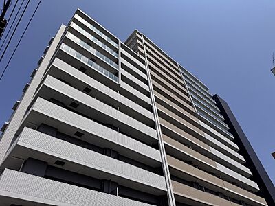 外観:外観(南西側から撮影) 外観:外観(南西側から撮影)