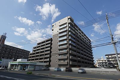 外観：建物外観