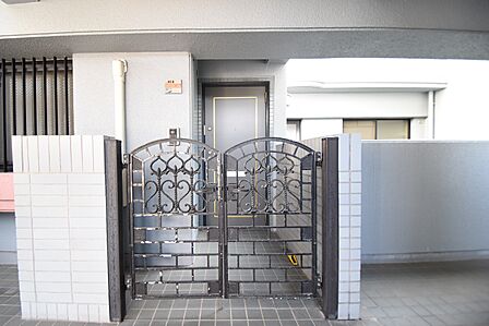 ポーチ