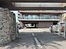 その他：駐車場入り口　自走式平面駐車場1台確保