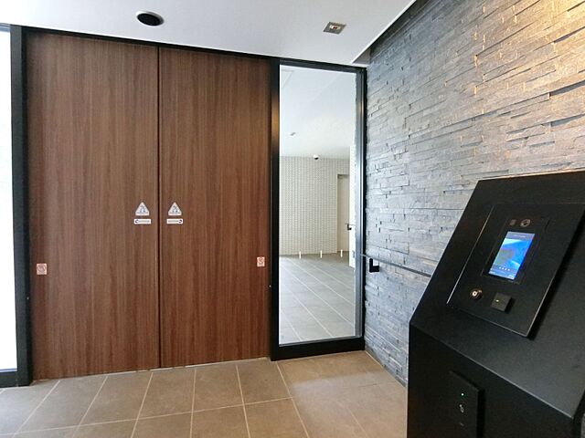 エントランス グランドガーデン燕三条駅 3階/-