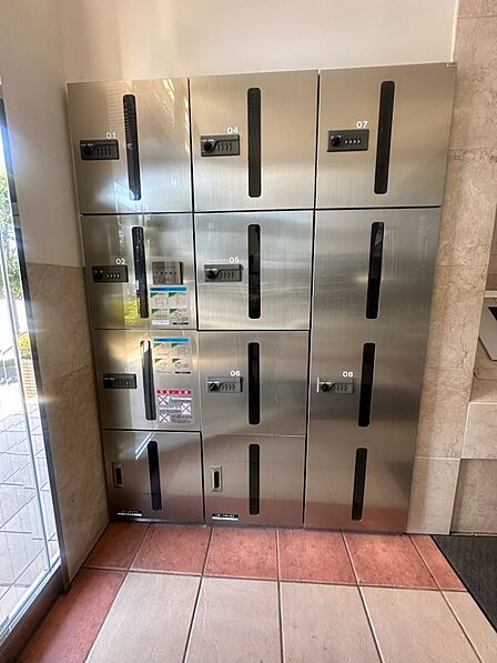 宅配ボックス