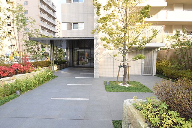 エントランス サーパス大手町レジデンス 12階/-