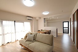 サーパス千代町 4LDKのリビング/ダイニング