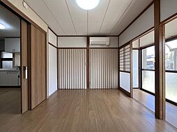 居間