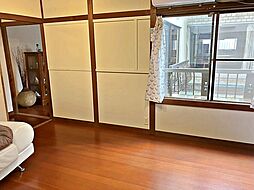 居間