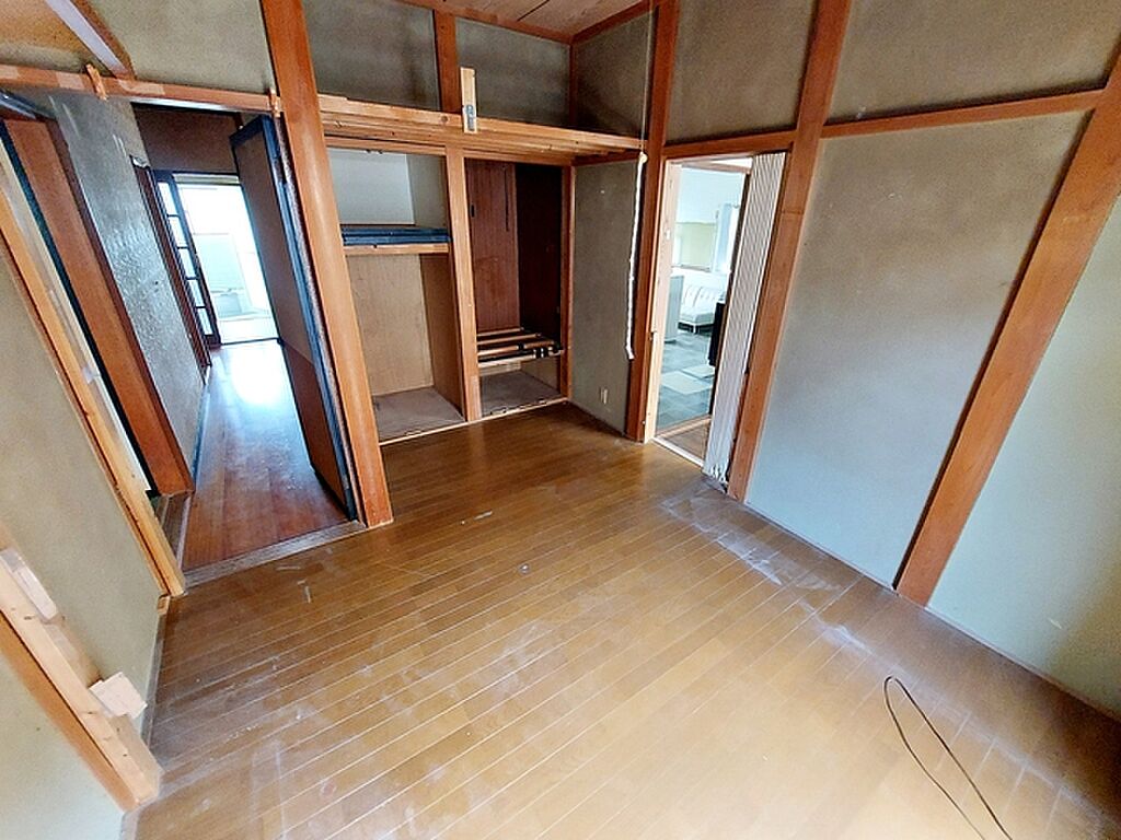 Image 8