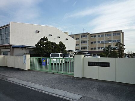 与進北小学校(1100m)