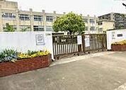 福岡市立内浜小学校 徒歩46分。 3620m