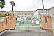 西高宮小学校 902m