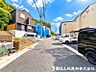 外観：【前面道路】ゆとりある道路幅で車の出し入れもスムーズ。毎日のカーライフを快適にサポートします