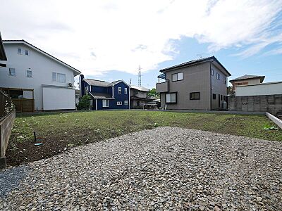 外観：小・中学校に近くて子育て環境良好な立地です♪