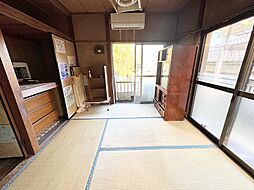 居間