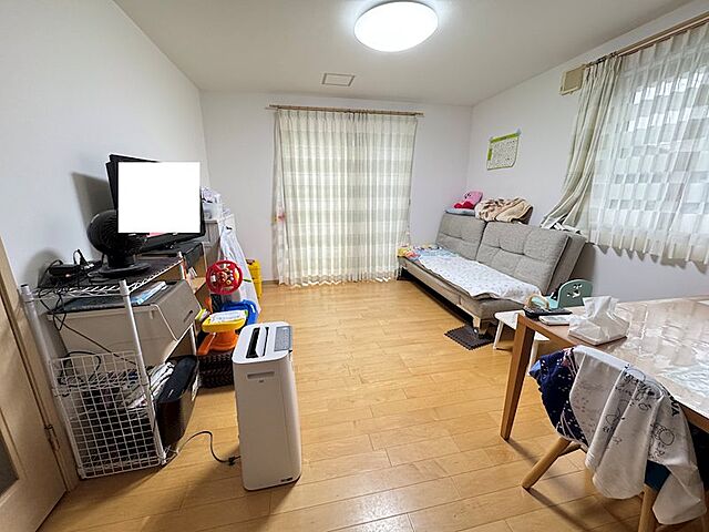 リビング/ダイニング 日立市南高野町2丁目