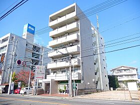 瀬川ビル  ｜ 広島県広島市佐伯区楽々園2丁目（賃貸マンション1K・1階・18.20㎡） その1