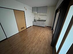 ナナツマチコーポA棟 4階3DKのリビング/ダイニング