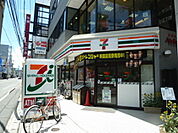 コンビニ「セブンイレブン広島楽々園店まで440ｍ」