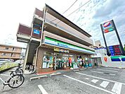 コンビニ「ファミリーマート広島山本一丁目店まで691ｍ」