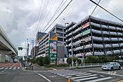 アピタ(長久手店)の外観